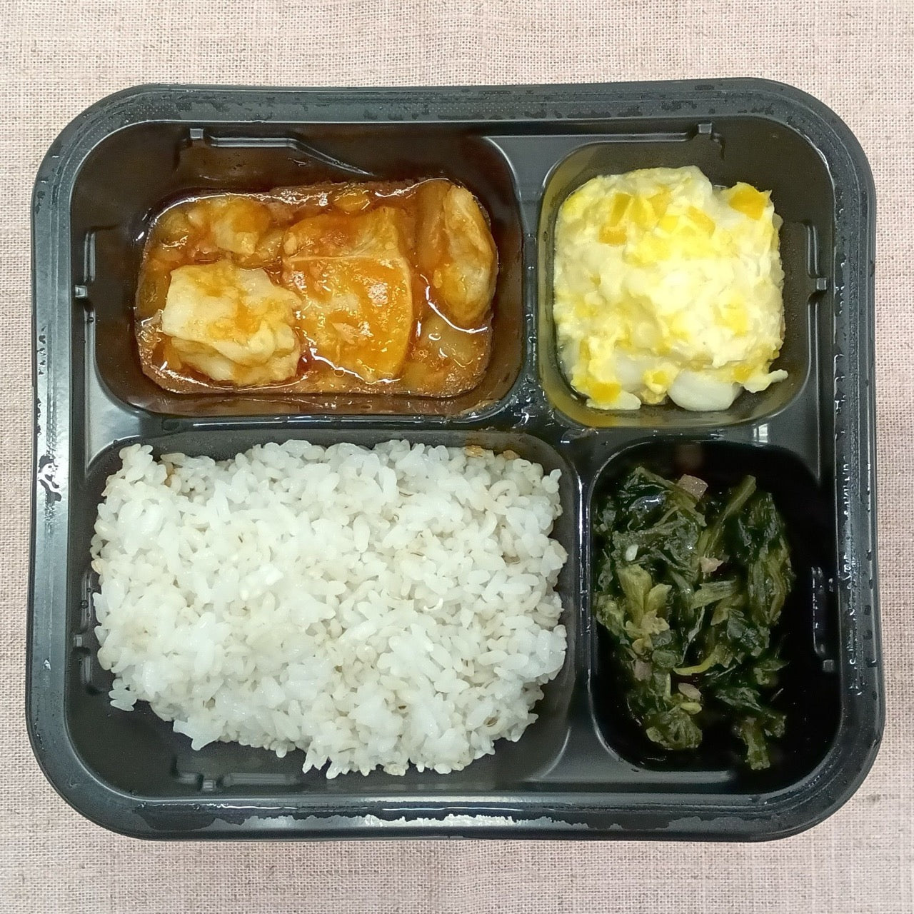 ズッキーニとチキンのトマト煮込み弁当（ごはん付き）