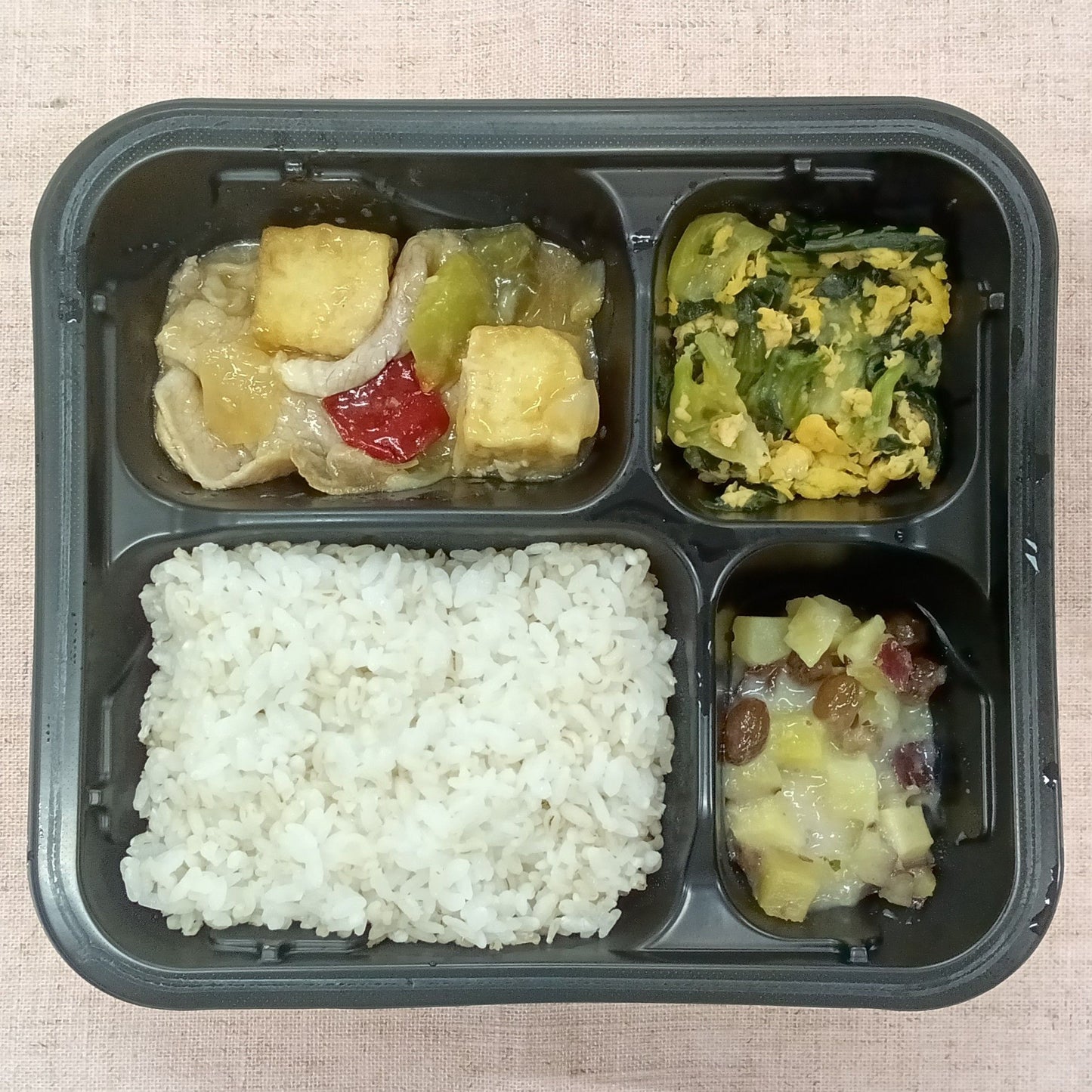 家常豆腐弁当（ごはん付き）